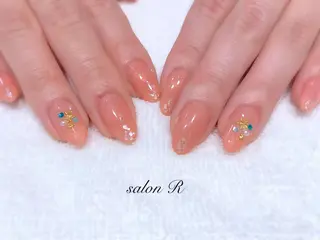 ネイル Re Pearl～コーディネートサロン～ 市駅前店所属・NARUMI HYODOのネイルデザイン