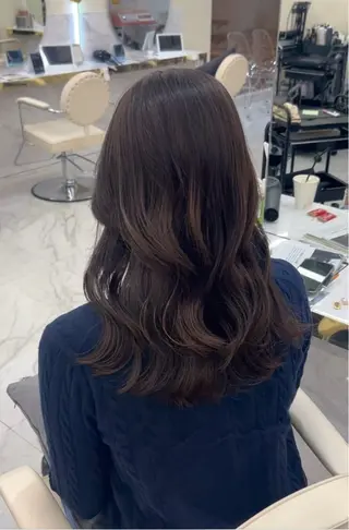 カラー hiyori🎀/艶 カラー/レイヤーのヘアスタイル