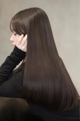 ロング 美顔形成カット|青山 髪質改善|三浦秀太郎のヘアスタイル