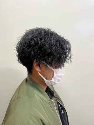 ミディアム パーマ メンズ 韓国風メンズ/毛流れ ヘアなら須田龍世のヘアスタイル