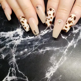 セミロング ネイル クロキ 。のネイルデザイン