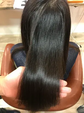 ロング 勝沼 佑季のヘアスタイル