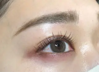 アイブロウ T. Suzukiのマツエク・マツパデザイン