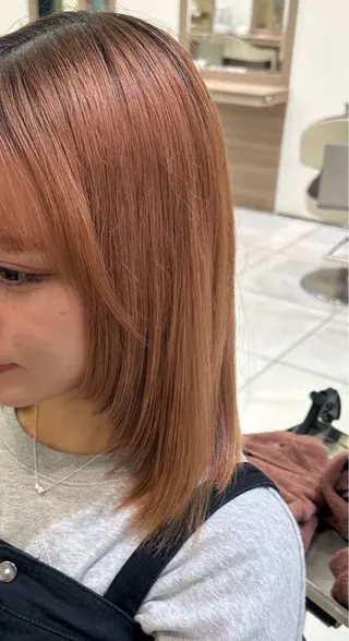 ミディアム 韓国レイヤー🇰🇷 Hiiro💜のヘアスタイル