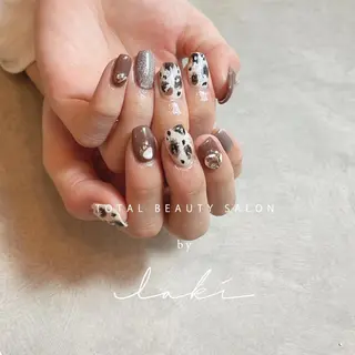 ネイル my&所属・my&_ maimiのネイルデザイン