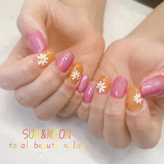 ネイル SUN&MOON所属・SUN&MOON REOのネイルデザイン