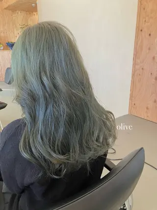 カラー OCHIAI KEISUKEのヘアスタイル