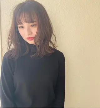 ミディアム iLi所属・iLi 《イリ》のヘアスタイル