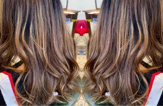 ロング カラー 湯浅  隆のヘアスタイル