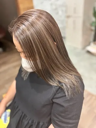 セミロング Welila by haku所属・Yuuki ウェリラバイハクのヘアスタイル