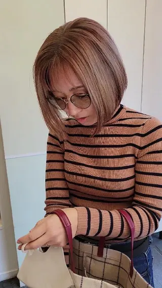 ミディアム 遠藤 史秋のヘアスタイル