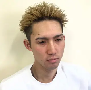 カラー メンズ ヨシダ トオルのヘアスタイル