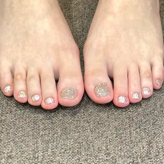 ネイル VOGUE ×SWANのネイルデザイン