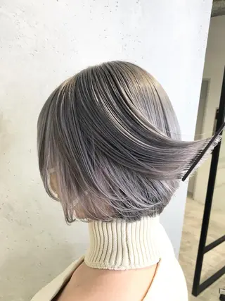 ショート カラー ヘアアレンジ ｲﾝﾅｰｶﾗｰ屋さん 🫧伊藤拓実のヘアスタイル