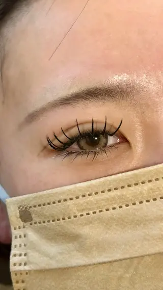 マツエク・マツパ 板垣 まいのネイルデザイン