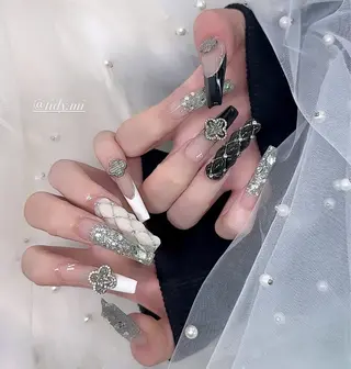 ネイル TIDY M&Mのネイルデザイン