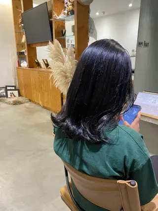 カラー tote. 成瀬晃のヘアスタイル