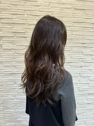 ロング 前平 友慈のヘアスタイル