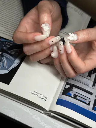 ネイル m o m o / 高岡ネイルのネイルデザイン