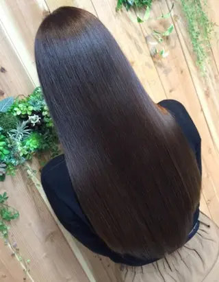 浅草 nia SUGIURAのヘアスタイル