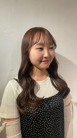 ロング カラー ミルクティーベージュ 新潟万代/MANA♡のヘアスタイル