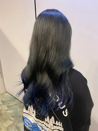 ロング カラー 手塚 こと望のヘアスタイル