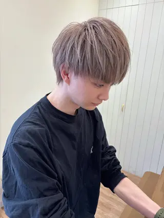 ショート カラー メンズ モリオフロムロンドン所属・富田 昭月のヘアスタイル