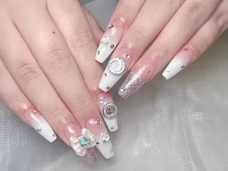 ネイル Di moのネイルデザイン