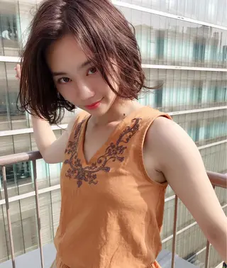 ショート カラー KANOI 銀座中央通り所属・上條 航平のヘアスタイル