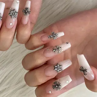 ネイル Bonnal所属・Manamǐ 個性派のネイルデザイン