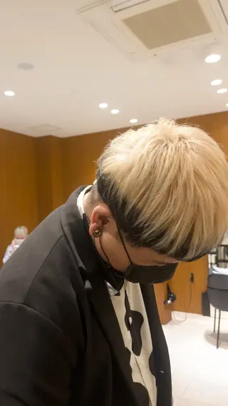 ショート カラー yiye aoyama所属・表参道yiye うららのヘアスタイル