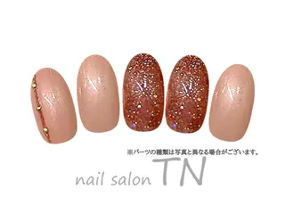 ネイル 矢川 まどかのネイルデザイン