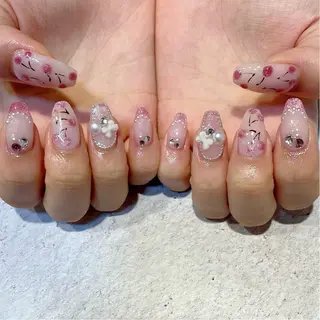 ネイル 友野 遥のネイルデザイン