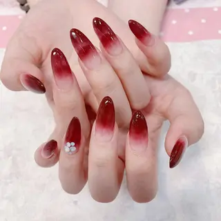 ネイル バニーアイズ　ネイル ニューオータニ博多店のネイルデザイン