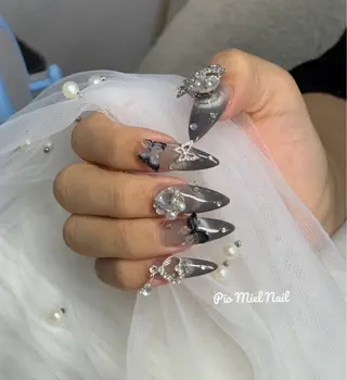 ミディアム HANA 長さだしのネイルデザイン