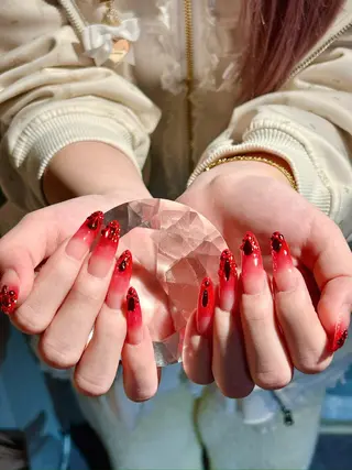 ネイル West Coast Nail Salon 池袋西口所属・き のこのネイルデザイン