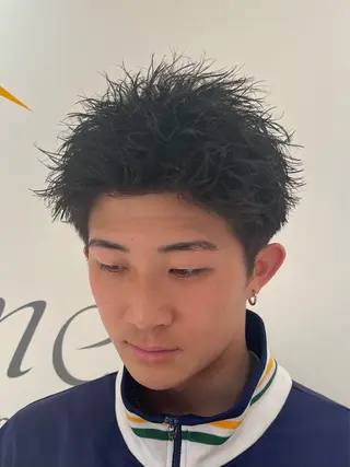 ショート パーマ メンズ 【店長】メンズ職人 短髪　ハイトーン🔥のヘアスタイル