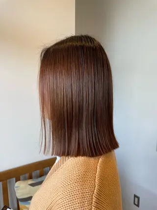 ミディアム カラー 櫻井 美夕のヘアスタイル