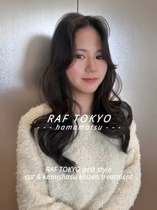 ロング RAF TOKYO 浜松所属・レイヤー/髪質改善/ 飯尾百花のヘアスタイル