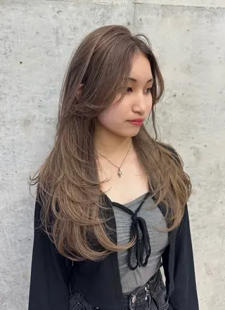 ロング 森本 笑のヘアスタイル