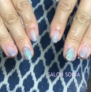 ネイル 小顔・毛穴・たるみ ネイル　似内真樹のエステ・リラクイメージ