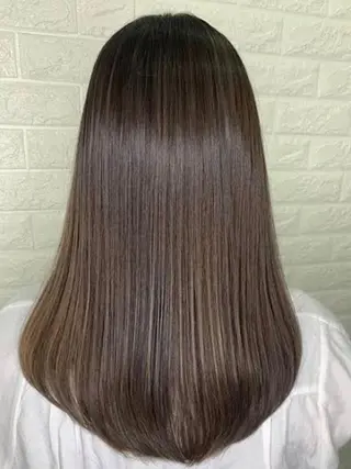 ミディアム ツヤ髪🌈髪質改善 🌈ナカゴシのヘアスタイル