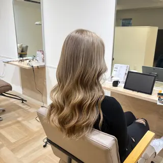 ロング カラー ヘアアレンジ SOUPLE 土谷優乃のヘアスタイル