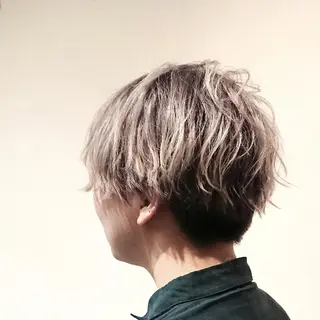 ショート Roji 米田 真一のヘアスタイル
