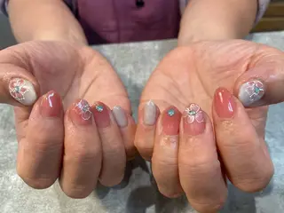 ネイル 佐藤  悠子のネイルデザイン