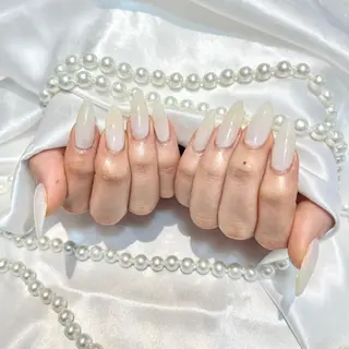 ネイル WISTERIA ainaのネイルデザイン