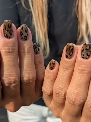 ネイル  SOLEIL 小玉の眉毛・アイブロウイメージ