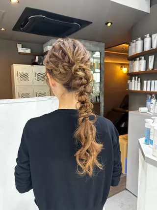 ロング ヘアアレンジ 🦄HITOMI 🦄MEMEのマツエク・マツパデザイン