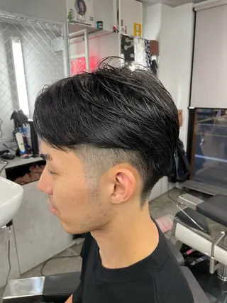 ショート メンズ FADE&LINE登戸店所属・🔥メンズ専門 美容師🔥 柳澤陵心のヘアスタイル