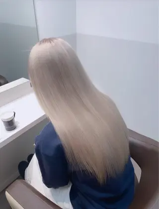 ロング カラー ヘアアレンジ メンズ SALOWIN所属・ハイトーン美容師 MASATOのヘアスタイル